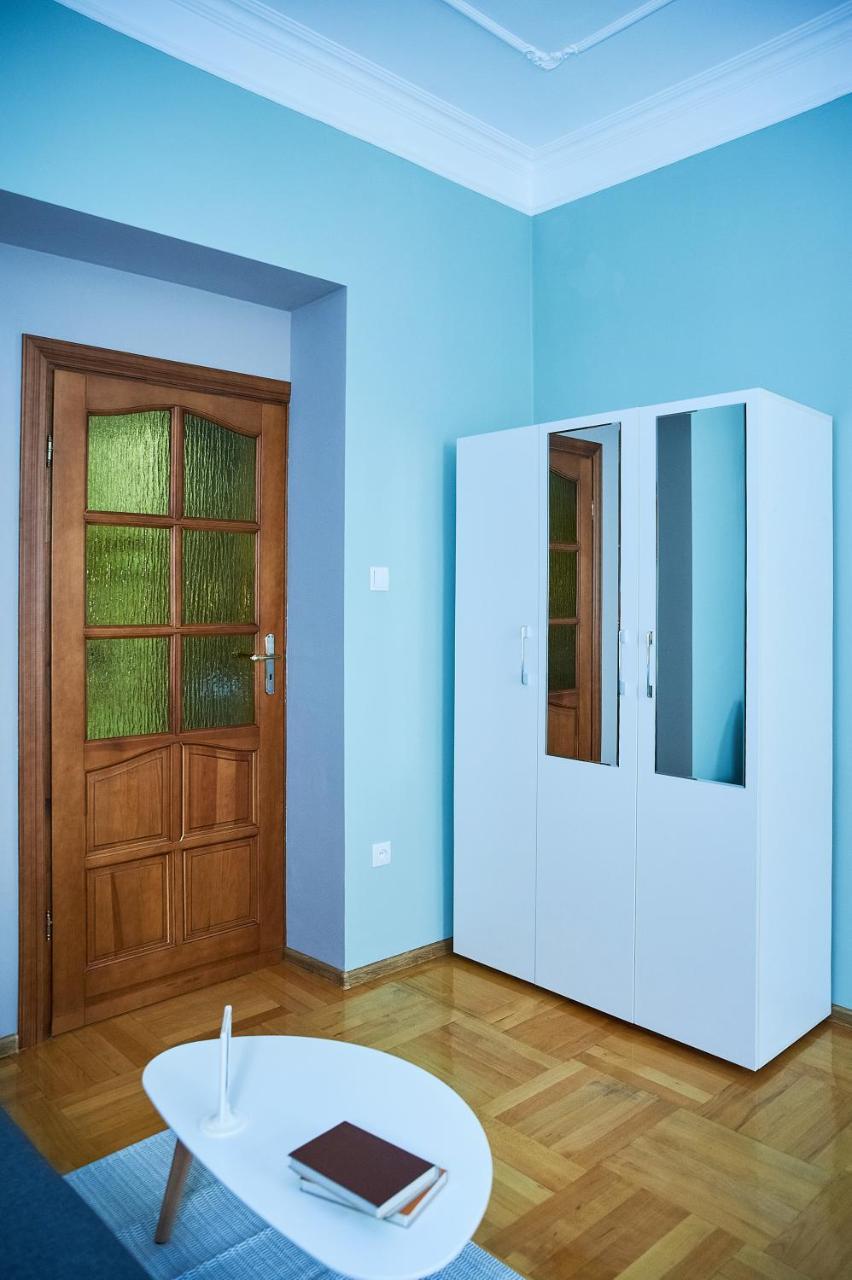 Cozy Apartment, 5Mins To Opera Lviv Exteriör bild