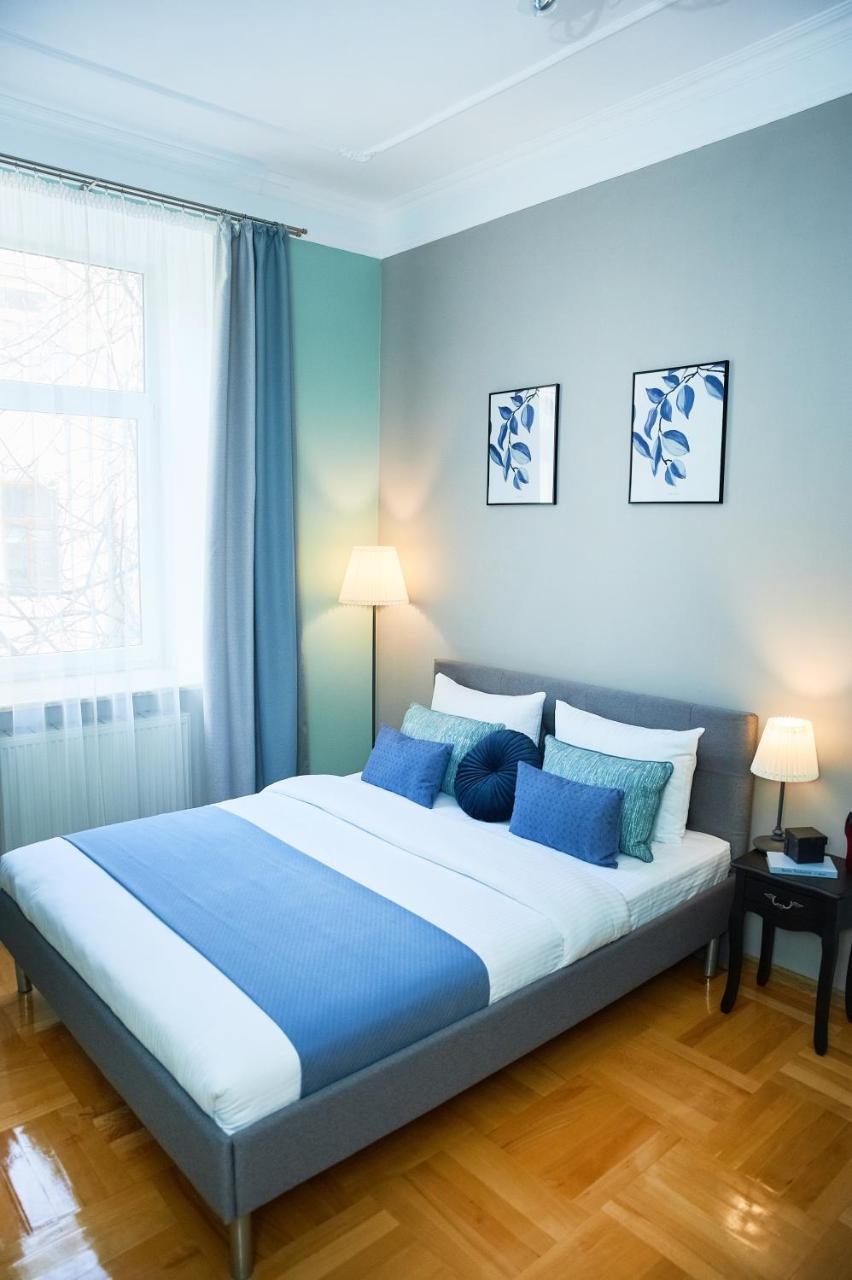 Cozy Apartment, 5Mins To Opera Lviv Exteriör bild